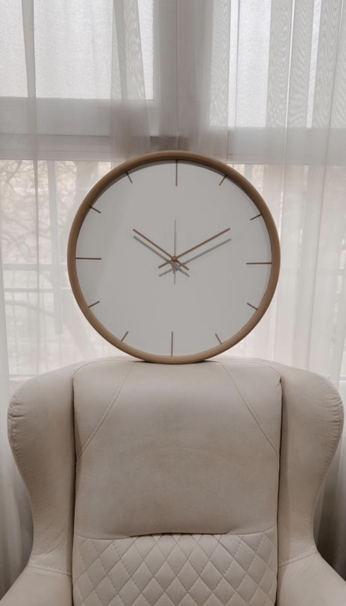 زمینه رنگ استخوانی بقیه رنگ چوب