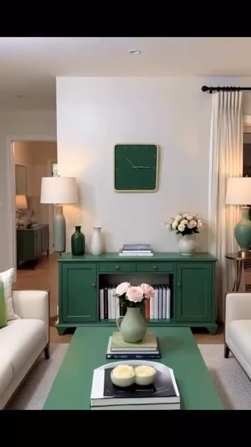 ساعت دیواری مربع ۶۰ سانت