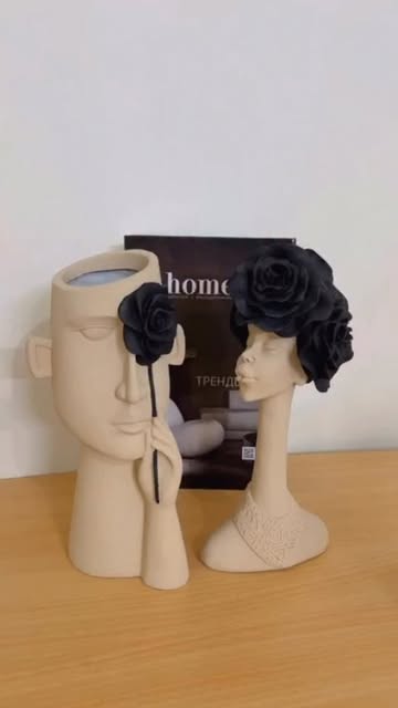 گلدان و مجسمه چهره